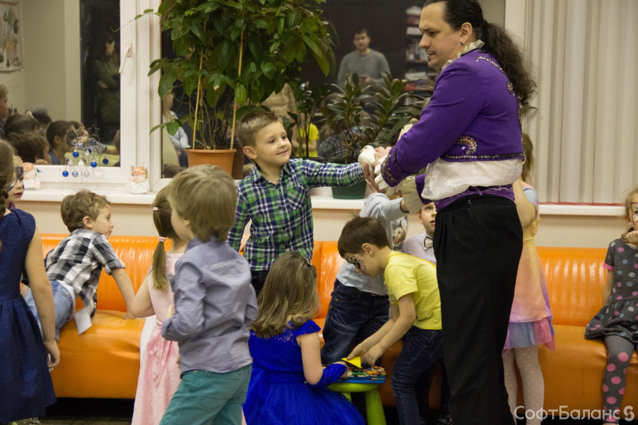 Когда зажигаются елки