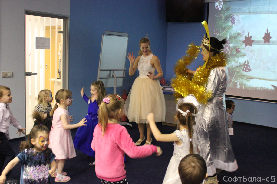 Когда зажигаются елки