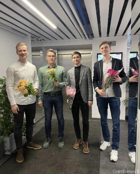8 марта в СофтБаланс