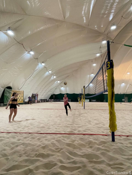 А вы знаете, что в СофтБаланс есть волейбольная команда?