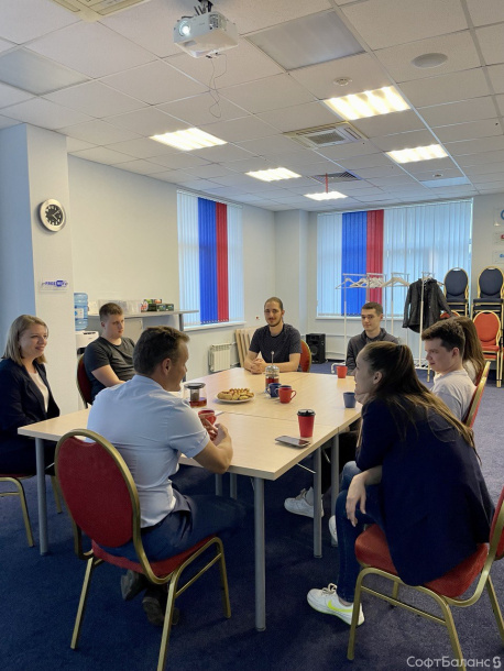 В июне мы анонсировали проект по обучению молодых специалистов разработке на 1С 