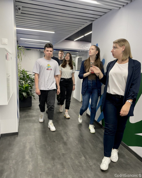 В июне мы анонсировали проект по обучению молодых специалистов разработке на 1С 