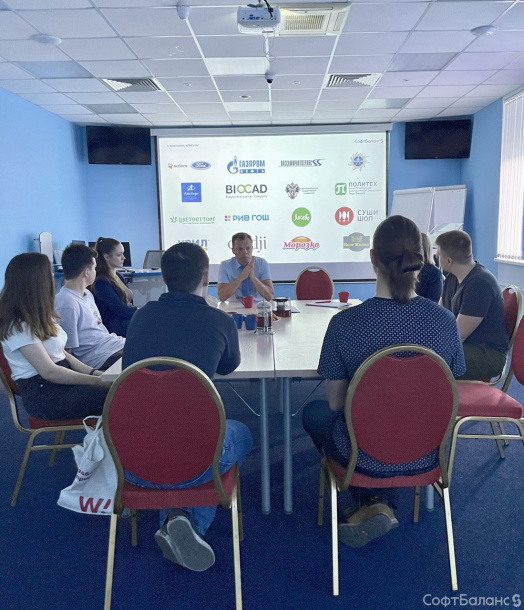 В июне мы анонсировали проект по обучению молодых специалистов разработке на 1С 