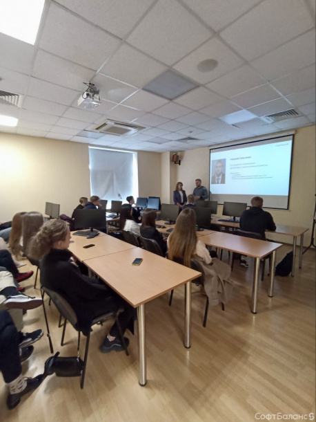 Пригласили в гости студентов ГУАП