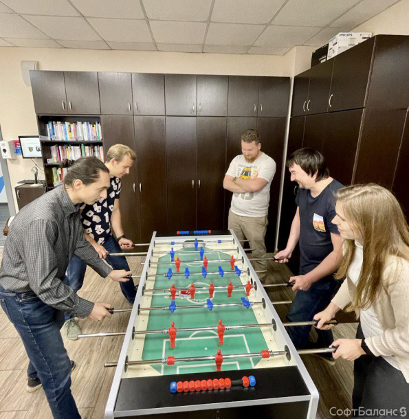 Провели турнир по кикеру