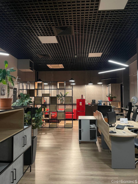 Внутри офиса