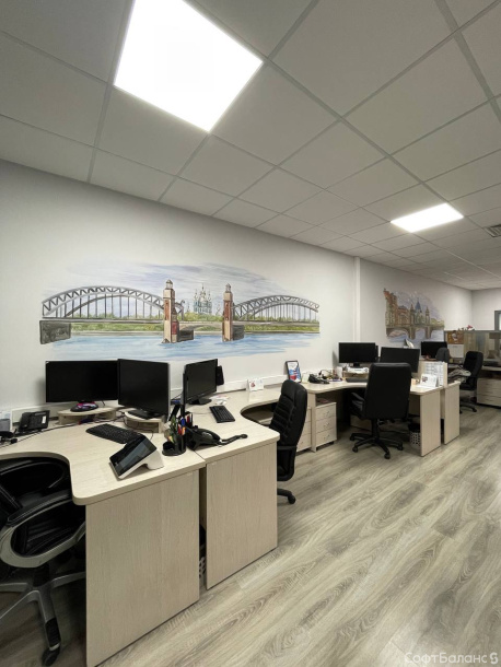 Внутри офиса