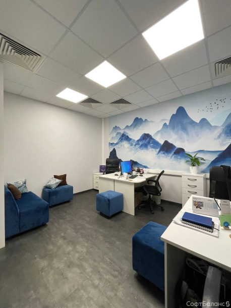 Внутри офиса