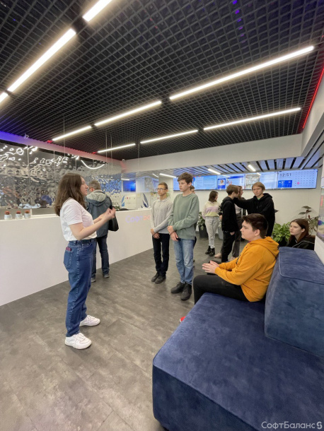 У нас в гостях были школьники из Бестужевской гимназии №159. 