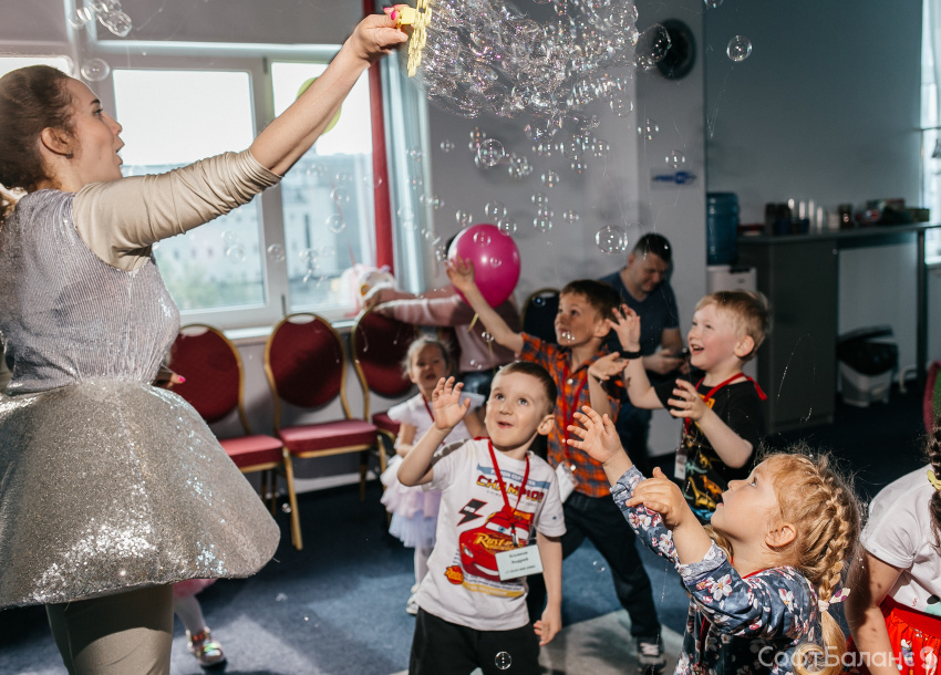 Детский праздник в офисе