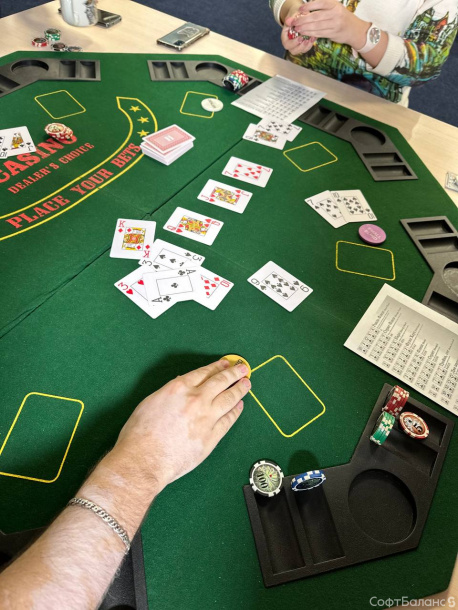 Турнир по спортивному покеру