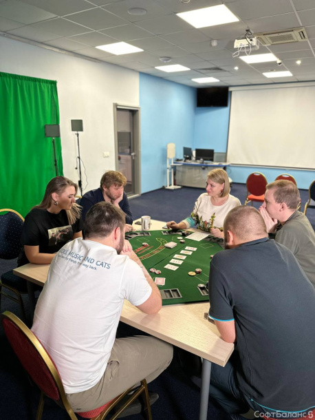 Турнир по спортивному покеру