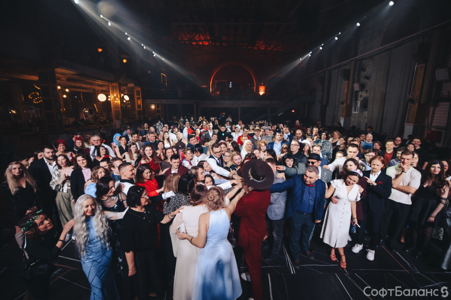 32 года в мире сказок: как мы отпраздновали день рождения компании