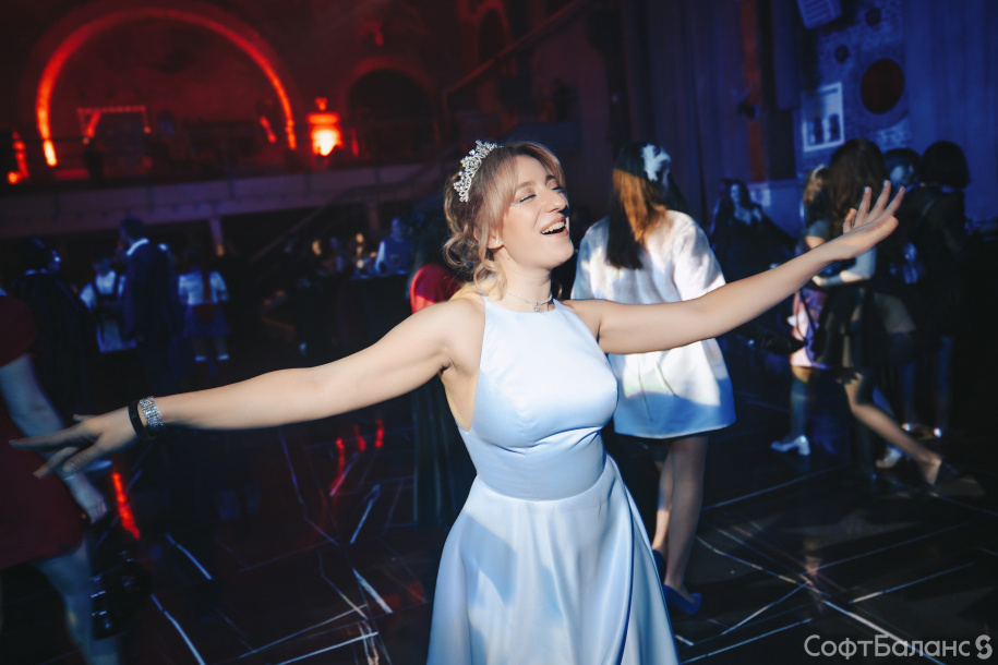 32 года в мире сказок: как мы отпраздновали день рождения компании